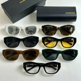 Picture of Balenciga Sunglasses _SKUfw54318912fw